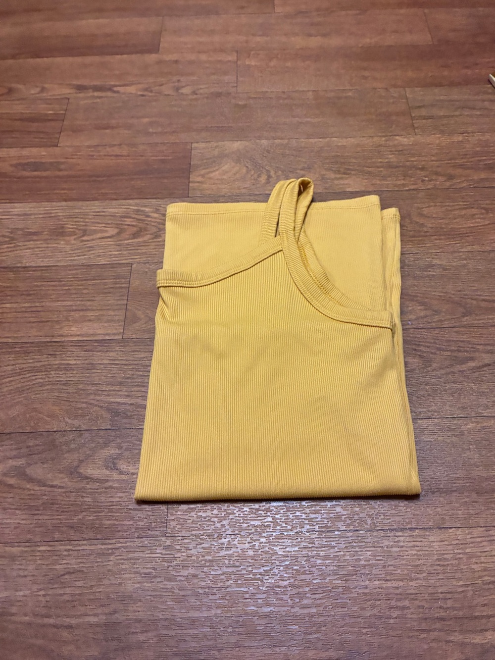 Junior’s Mustard Yellow Ribbed Tank Top Size XL